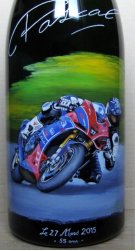 peinture sur bouteille moto